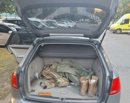 Ауди А4 2005 в Киеве на Automoto.ua Серый Ауди А4, объемом двигателя 2 л и пробегом 234 тыс. км за 3890 $, фото 9 на Automoto.ua