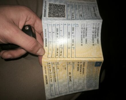 Сірий Ауді А4, об'ємом двигуна 2 л та пробігом 400 тис. км за 3450 $, фото 10 на Automoto.ua