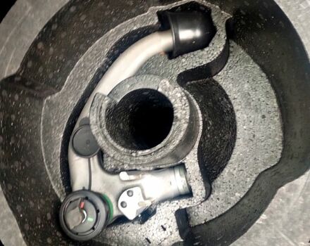 Сірий Ауді А4, об'ємом двигуна 2 л та пробігом 241 тис. км за 7000 $, фото 13 на Automoto.ua