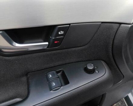 Сірий Ауді А4, об'ємом двигуна 0 л та пробігом 237 тис. км за 6290 $, фото 15 на Automoto.ua