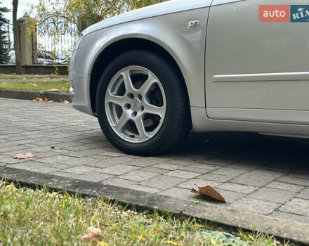 Ауди А4 2005 в Сарнах на Automoto.ua Серый Ауди А4, объемом двигателя 1.6 л и пробегом 198 тыс. км за 6350 $, фото 22 на Automoto.ua