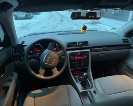 Серый Ауди А4, объемом двигателя 2 л и пробегом 282 тыс. км за 5999 $, фото 5 на Automoto.ua