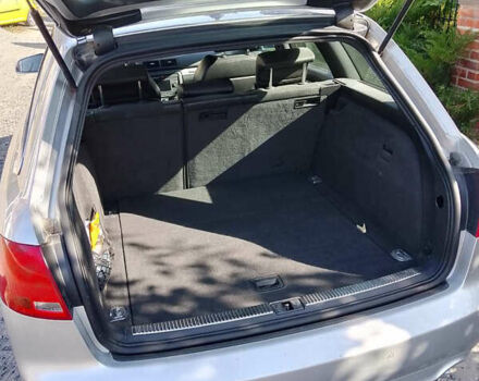 Серый Ауди А4, объемом двигателя 3 л и пробегом 401 тыс. км за 7300 $, фото 5 на Automoto.ua