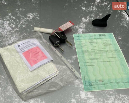 Серый Ауди А4, объемом двигателя 2.7 л и пробегом 258 тыс. км за 7500 $, фото 11 на Automoto.ua