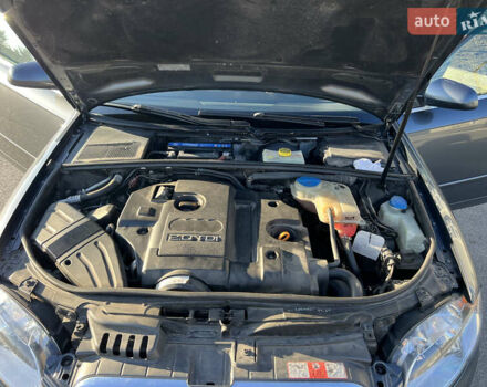 Серый Ауди А4, объемом двигателя 2 л и пробегом 298 тыс. км за 7250 $, фото 23 на Automoto.ua