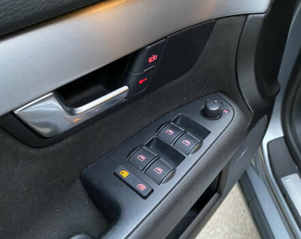 Серый Ауди А4, объемом двигателя 2.7 л и пробегом 258 тыс. км за 7500 $, фото 9 на Automoto.ua