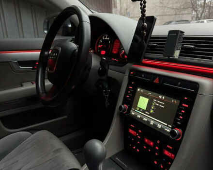Сірий Ауді А4, об'ємом двигуна 1.98 л та пробігом 240 тис. км за 7500 $, фото 9 на Automoto.ua