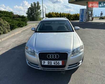 Серый Ауди А4, объемом двигателя 2 л и пробегом 239 тыс. км за 6999 $, фото 1 на Automoto.ua