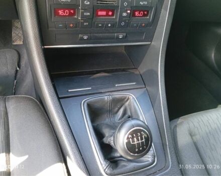 Сірий Ауді А4, об'ємом двигуна 2 л та пробігом 345 тис. км за 7600 $, фото 7 на Automoto.ua