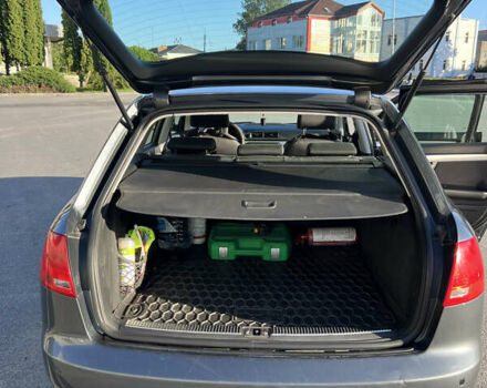 Серый Ауди А4, объемом двигателя 2 л и пробегом 298 тыс. км за 7250 $, фото 7 на Automoto.ua