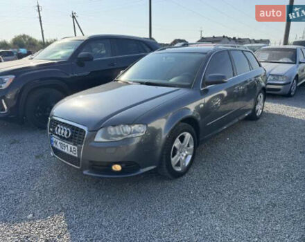 Ауді А4 2006 у Рівному на Automoto.ua Сірий Ауді А4, об'ємом двигуна 1.98 л та пробігом 282 тис. км за 6097 $, фото 1 на Automoto.ua
