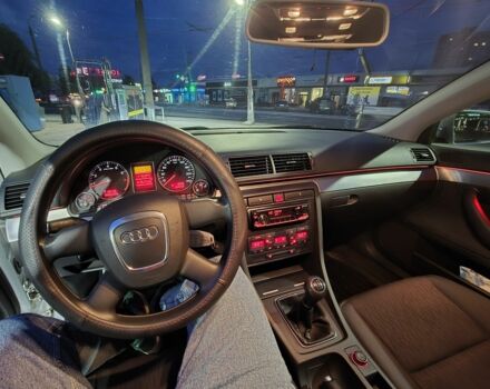 Серый Ауди А4, объемом двигателя 1.6 л и пробегом 182 тыс. км за 8000 $, фото 4 на Automoto.ua
