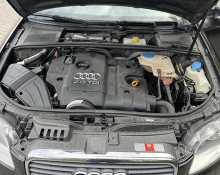 Ауді А4 2006 у Хмельницькому на Automoto.ua Сірий Ауді А4, об'ємом двигуна 2 л та пробігом 221 тис. км за 6699 $, фото 34 на Automoto.ua