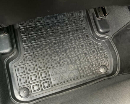 Серый Ауди А4, объемом двигателя 1.98 л и пробегом 223 тыс. км за 7500 $, фото 23 на Automoto.ua