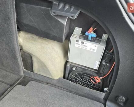 Сірий Ауді А4, об'ємом двигуна 2 л та пробігом 232 тис. км за 7200 $, фото 31 на Automoto.ua