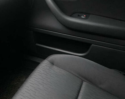 Серый Ауди А4, объемом двигателя 1.98 л и пробегом 223 тыс. км за 7500 $, фото 16 на Automoto.ua