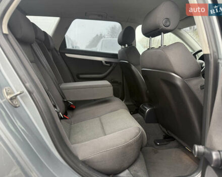 Сірий Ауді А4, об'ємом двигуна 1.8 л та пробігом 226 тис. км за 8999 $, фото 18 на Automoto.ua