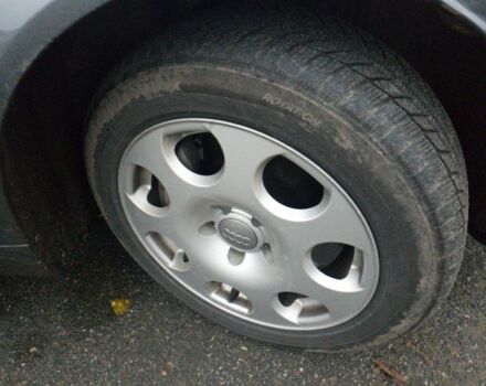 Серый Ауди А4, объемом двигателя 2.5 л и пробегом 333 тыс. км за 3000 $, фото 16 на Automoto.ua