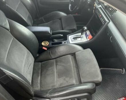 Серый Ауди А4, объемом двигателя 2 л и пробегом 330 тыс. км за 7000 $, фото 4 на Automoto.ua