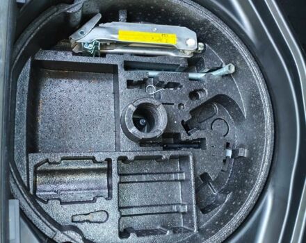 Ауди А4 2007 в Виннице на Automoto.ua Серый Ауди А4, объемом двигателя 1.6 л и пробегом 224 тыс. км за 6700 $, фото 18 на Automoto.ua