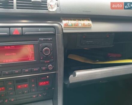 Сірий Ауді А4, об'ємом двигуна 1.98 л та пробігом 237 тис. км за 7500 $, фото 10 на Automoto.ua