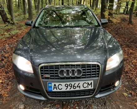 Серый Ауди А4, объемом двигателя 2 л и пробегом 357 тыс. км за 3750 $, фото 1 на Automoto.ua