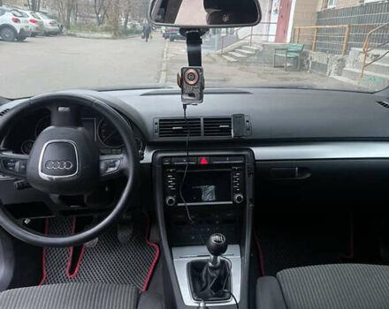Серый Ауди А4, объемом двигателя 2 л и пробегом 400 тыс. км за 3200 $, фото 4 на Automoto.ua