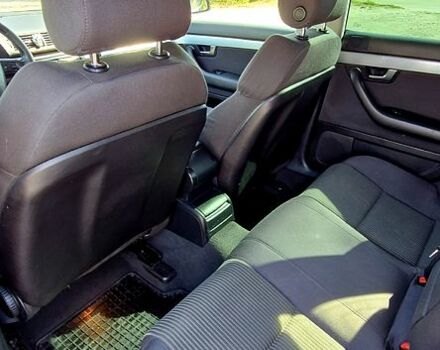 Серый Ауди А4, объемом двигателя 2 л и пробегом 300 тыс. км за 6900 $, фото 3 на Automoto.ua