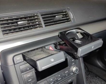 Серый Ауди А4, объемом двигателя 1.6 л и пробегом 186 тыс. км за 8200 $, фото 33 на Automoto.ua