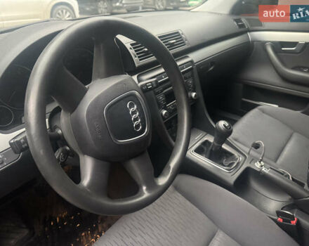 Сірий Ауді А4, об'ємом двигуна 1.6 л та пробігом 227 тис. км за 7000 $, фото 11 на Automoto.ua