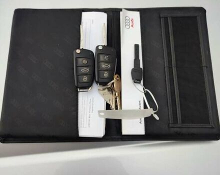 Серый Ауди А4, объемом двигателя 2 л и пробегом 220 тыс. км за 6800 $, фото 3 на Automoto.ua
