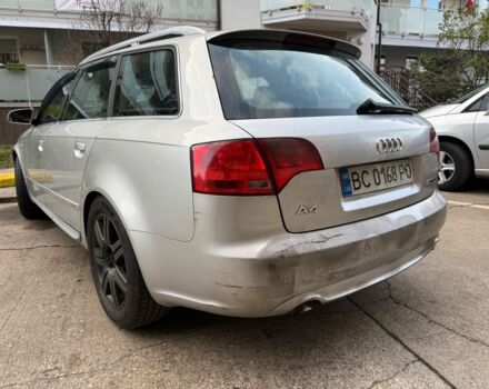 Серый Ауди А4, объемом двигателя 2 л и пробегом 300 тыс. км за 7500 $, фото 5 на Automoto.ua