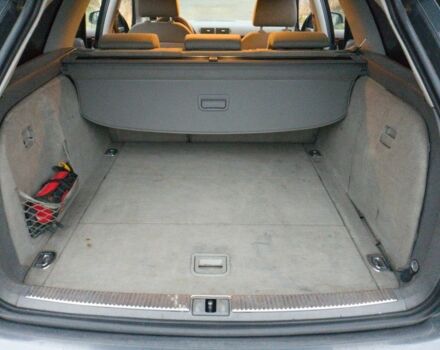 Серый Ауди А4, объемом двигателя 2.5 л и пробегом 333 тыс. км за 2900 $, фото 18 на Automoto.ua