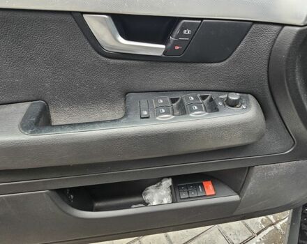Сірий Ауді А4, об'ємом двигуна 3 л та пробігом 396 тис. км за 4462 $, фото 6 на Automoto.ua
