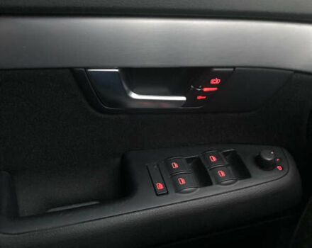 Серый Ауди А4, объемом двигателя 1.98 л и пробегом 223 тыс. км за 7500 $, фото 10 на Automoto.ua