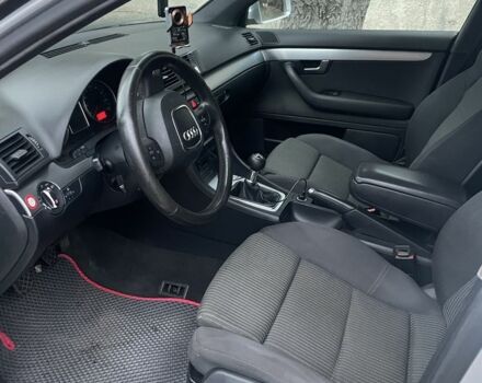 Сірий Ауді А4, об'ємом двигуна 2 л та пробігом 400 тис. км за 3900 $, фото 5 на Automoto.ua