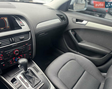 Сірий Ауді А4, об'ємом двигуна 1.8 л та пробігом 190 тис. км за 7999 $, фото 26 на Automoto.ua