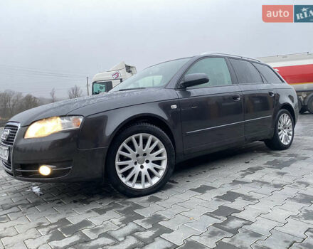 Серый Ауди А4, объемом двигателя 2 л и пробегом 305 тыс. км за 6999 $, фото 4 на Automoto.ua