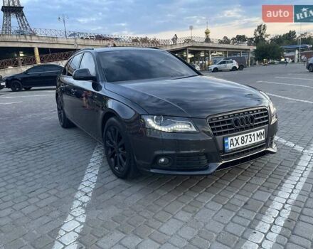 Сірий Ауді А4, об'ємом двигуна 2 л та пробігом 380 тис. км за 10500 $, фото 3 на Automoto.ua