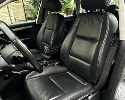 Сірий Ауді А4, об'ємом двигуна 1.8 л та пробігом 223 тис. км за 7200 $, фото 36 на Automoto.ua