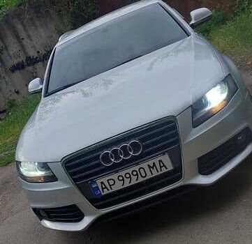 Сірий Ауді А4, об'ємом двигуна 2 л та пробігом 260 тис. км за 7800 $, фото 4 на Automoto.ua