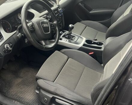 Сірий Ауді А4, об'ємом двигуна 2 л та пробігом 286 тис. км за 8650 $, фото 15 на Automoto.ua