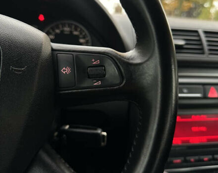 Сірий Ауді А4, об'ємом двигуна 1.8 л та пробігом 223 тис. км за 7200 $, фото 54 на Automoto.ua