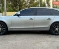 Сірий Ауді А4, об'ємом двигуна 2 л та пробігом 300 тис. км за 9400 $, фото 5 на Automoto.ua