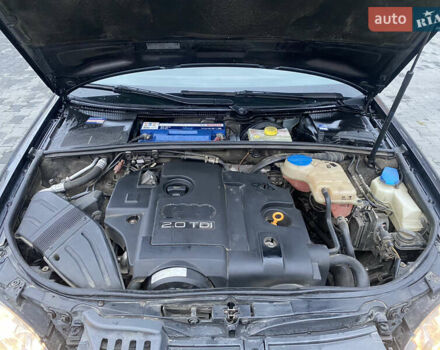 Серый Ауди А4, объемом двигателя 2 л и пробегом 305 тыс. км за 6999 $, фото 37 на Automoto.ua