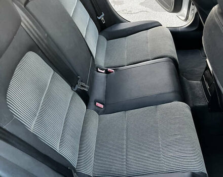 Серый Ауди А4, объемом двигателя 2 л и пробегом 246 тыс. км за 9500 $, фото 12 на Automoto.ua