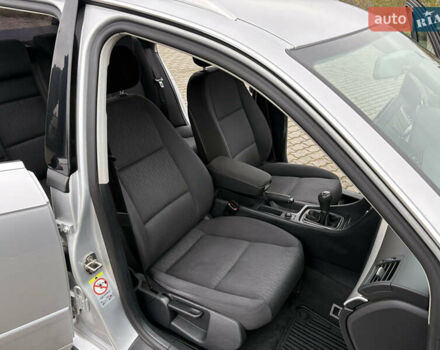 Сірий Ауді А4, об'ємом двигуна 1.6 л та пробігом 198 тис. км за 6950 $, фото 34 на Automoto.ua