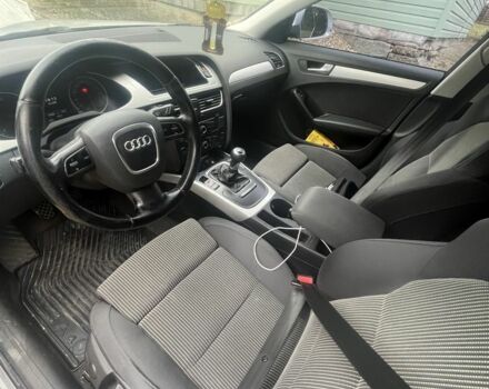 Серый Ауди А4, объемом двигателя 2 л и пробегом 322 тыс. км за 8600 $, фото 3 на Automoto.ua
