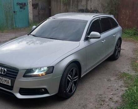 Сірий Ауді А4, об'ємом двигуна 2 л та пробігом 260 тис. км за 7800 $, фото 1 на Automoto.ua