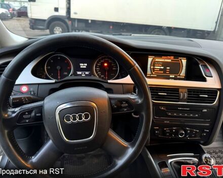 Сірий Ауді А4, об'ємом двигуна 2 л та пробігом 300 тис. км за 9400 $, фото 8 на Automoto.ua